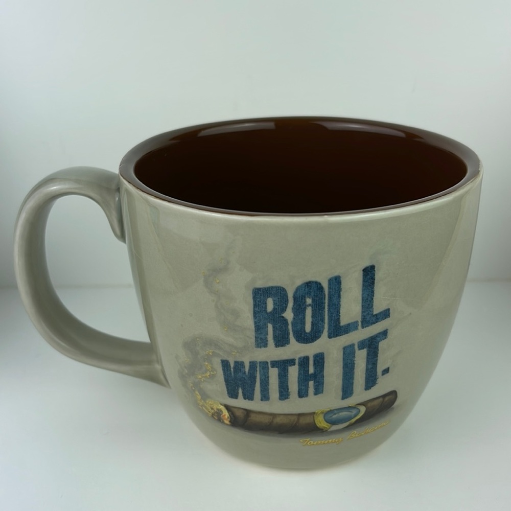 Tommy Bahama “Roll with It” Smoking lit Cigar Brown 21oz Vintage